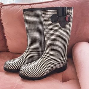 AUSTIN TRADING CO. | GINGHAM RAIN BOOTS